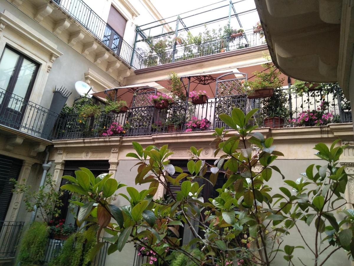 House Vintage Bed & Breakfast Catania Exterior photo