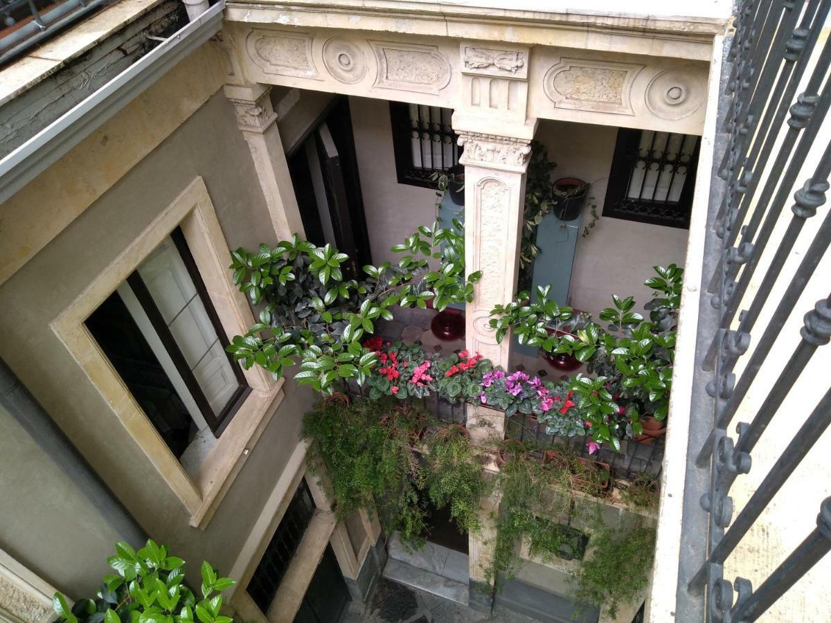 House Vintage Bed & Breakfast Catania Exterior photo